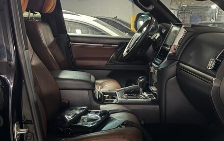 Toyota Land Cruiser 200, 2016 год, 5 200 000 рублей, 8 фотография