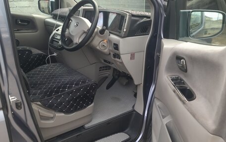 Nissan Elgrand III, 2002 год, 1 150 000 рублей, 2 фотография
