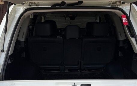Toyota Land Cruiser 200, 2018 год, 6 350 000 рублей, 12 фотография