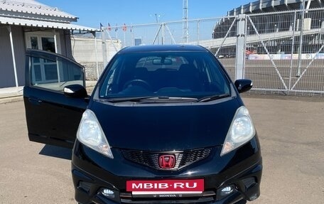 Honda Fit III, 2009 год, 850 000 рублей, 28 фотография
