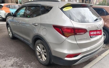 Hyundai Santa Fe III рестайлинг, 2017 год, 2 400 000 рублей, 2 фотография