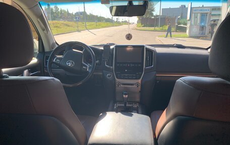 Toyota Land Cruiser 200, 2016 год, 6 780 000 рублей, 20 фотография