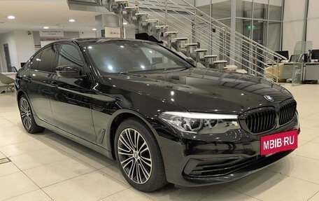 BMW 5 серия, 2019 год, 3 465 000 рублей, 3 фотография