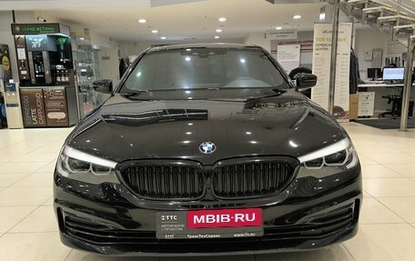 BMW 5 серия, 2019 год, 3 465 000 рублей, 2 фотография