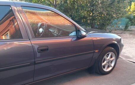 Opel Vectra B рестайлинг, 1996 год, 420 000 рублей, 13 фотография