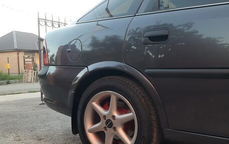 Opel Vectra B рестайлинг, 1996 год, 420 000 рублей, 16 фотография