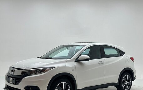 Honda Vezel, 2022 год, 1 190 000 рублей, 1 фотография