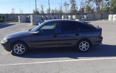 Opel Vectra B рестайлинг, 1996 год, 420 000 рублей, 37 фотография