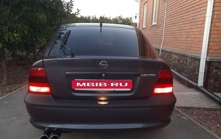 Opel Vectra B рестайлинг, 1996 год, 420 000 рублей, 34 фотография