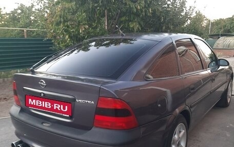 Opel Vectra B рестайлинг, 1996 год, 420 000 рублей, 33 фотография