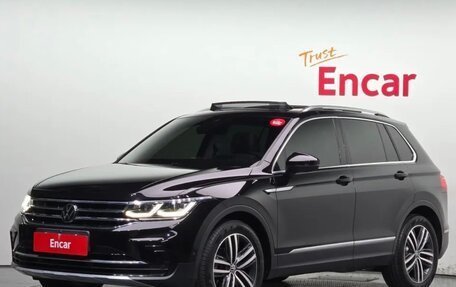 Volkswagen Tiguan II, 2022 год, 2 920 000 рублей, 1 фотография