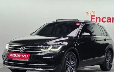 Volkswagen Tiguan II, 2022 год, 2 940 000 рублей, 1 фотография