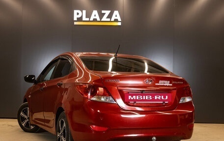 Hyundai Solaris II рестайлинг, 2012 год, 460 000 рублей, 3 фотография