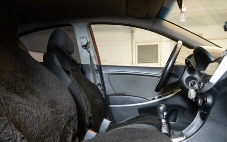 Hyundai Solaris II рестайлинг, 2012 год, 460 000 рублей, 12 фотография