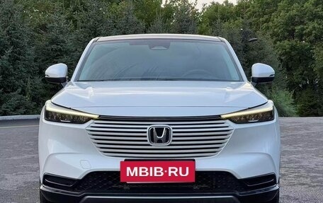 Honda Vezel, 2022 год, 1 450 000 рублей, 2 фотография