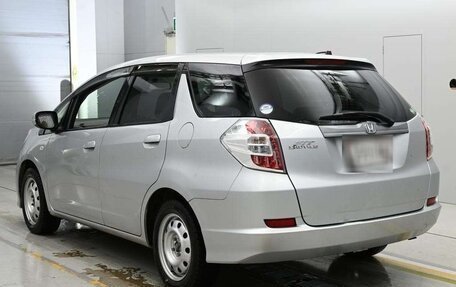 Honda Fit Shuttle I рестайлинг, 2014 год, 710 000 рублей, 3 фотография