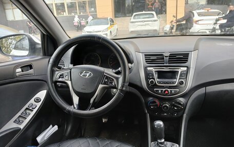 Hyundai Solaris II рестайлинг, 2016 год, 490 000 рублей, 7 фотография