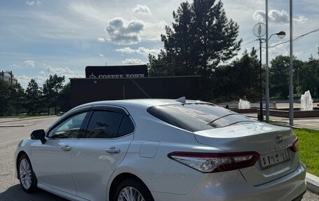 Toyota Camry, 2018 год, 2 600 000 рублей, 8 фотография