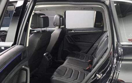 Volkswagen Tiguan II, 2022 год, 2 920 000 рублей, 16 фотография