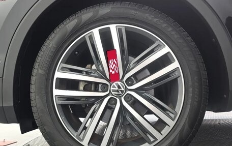 Volkswagen Tiguan II, 2022 год, 2 920 000 рублей, 20 фотография