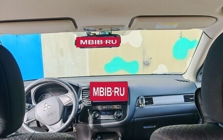 Mitsubishi Outlander III рестайлинг 3, 2012 год, 1 550 000 рублей, 9 фотография