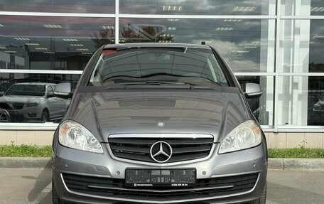Mercedes-Benz A-Класс, 2010 год, 720 000 рублей, 2 фотография