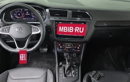 Volkswagen Tiguan II, 2022 год, 2 940 000 рублей, 6 фотография