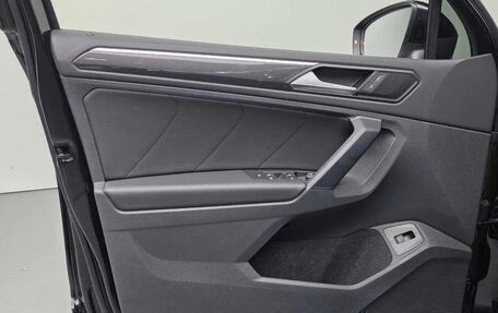 Volkswagen Tiguan II, 2022 год, 2 940 000 рублей, 14 фотография