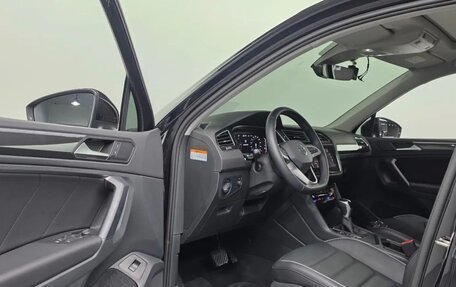 Volkswagen Tiguan II, 2022 год, 2 940 000 рублей, 9 фотография