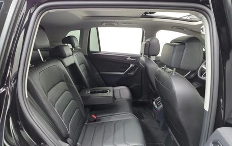 Volkswagen Tiguan II, 2022 год, 2 940 000 рублей, 11 фотография