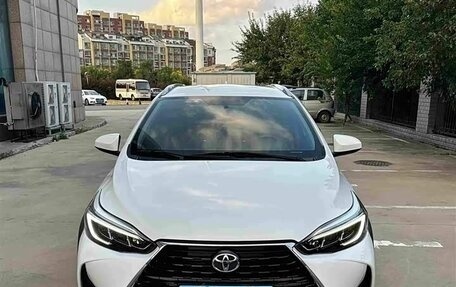 Toyota Yaris XP150 рестайлинг, 2022 год, 1 310 000 рублей, 1 фотография