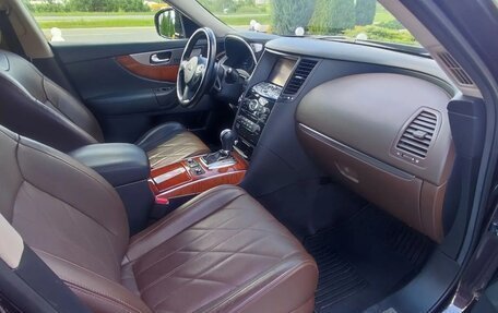 Infiniti QX70, 2014 год, 2 450 000 рублей, 11 фотография