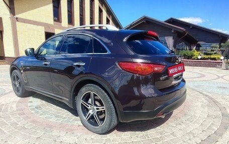 Infiniti QX70, 2014 год, 2 450 000 рублей, 3 фотография