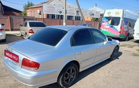 Hyundai Sonata IV рестайлинг, 2002 год, 390 000 рублей, 3 фотография
