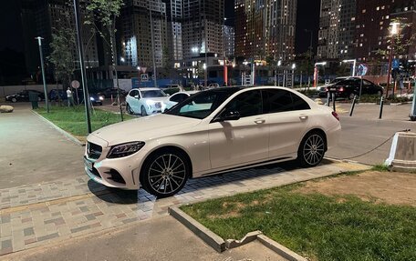 Mercedes-Benz C-Класс, 2018 год, 2 950 000 рублей, 5 фотография