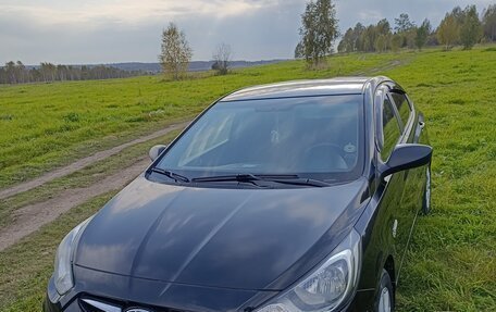 Hyundai Solaris II рестайлинг, 2012 год, 810 000 рублей, 4 фотография