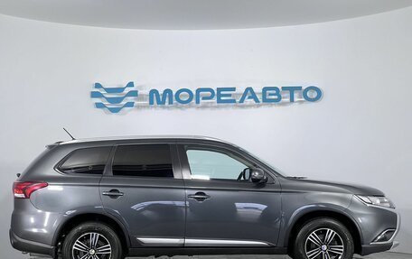 Mitsubishi Outlander III рестайлинг 3, 2015 год, 1 699 000 рублей, 4 фотография