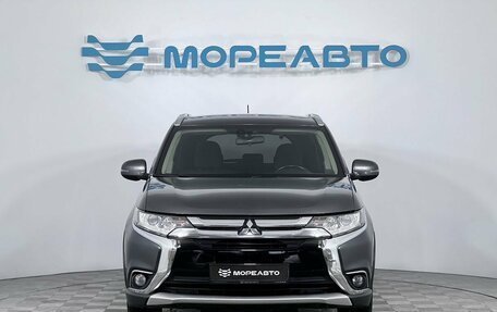 Mitsubishi Outlander III рестайлинг 3, 2015 год, 1 699 000 рублей, 2 фотография