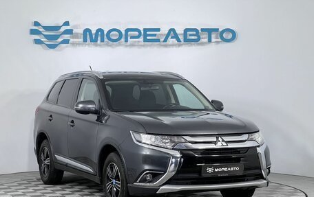Mitsubishi Outlander III рестайлинг 3, 2015 год, 1 699 000 рублей, 3 фотография