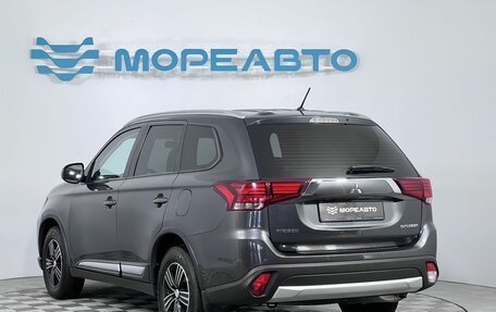 Mitsubishi Outlander III рестайлинг 3, 2015 год, 1 699 000 рублей, 7 фотография