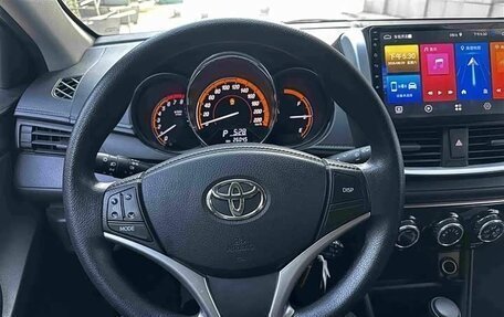 Toyota Yaris XP150 рестайлинг, 2022 год, 1 310 000 рублей, 11 фотография