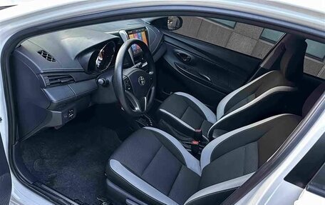 Toyota Yaris XP150 рестайлинг, 2022 год, 1 310 000 рублей, 16 фотография