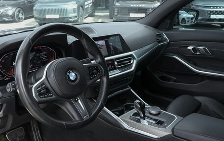 BMW 3 серия, 2021 год, 3 990 000 рублей, 13 фотография