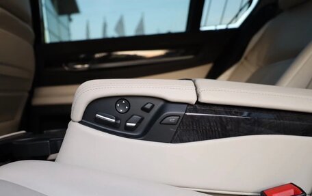 BMW 7 серия, 2012 год, 2 350 000 рублей, 11 фотография