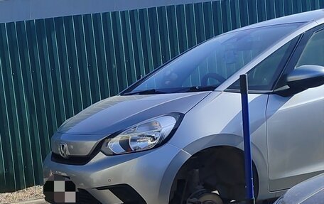 Honda Fit, 2022 год, 1 300 000 рублей, 4 фотография