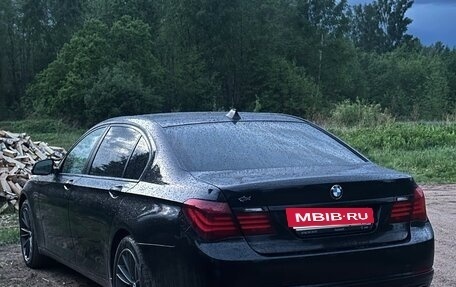 BMW 7 серия, 2012 год, 2 350 000 рублей, 2 фотография