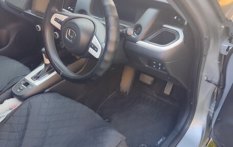 Honda Fit, 2022 год, 1 300 000 рублей, 13 фотография