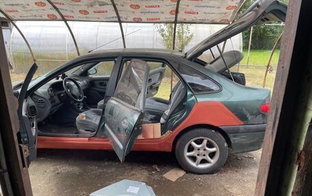 Renault Laguna II, 1995 год, 85 000 рублей, 5 фотография