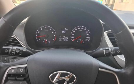 Hyundai Solaris II рестайлинг, 2021 год, 1 370 000 рублей, 5 фотография