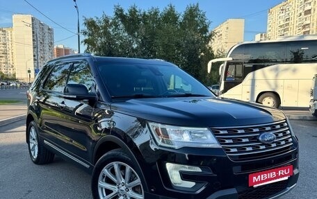 Ford Explorer VI, 2017 год, 2 500 000 рублей, 6 фотография